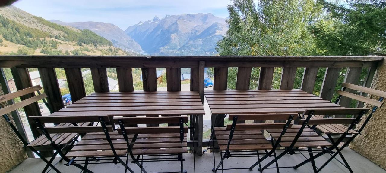 شقة Auris Les Gentianes Station Alpe Huez المظهر الخارجي الصورة