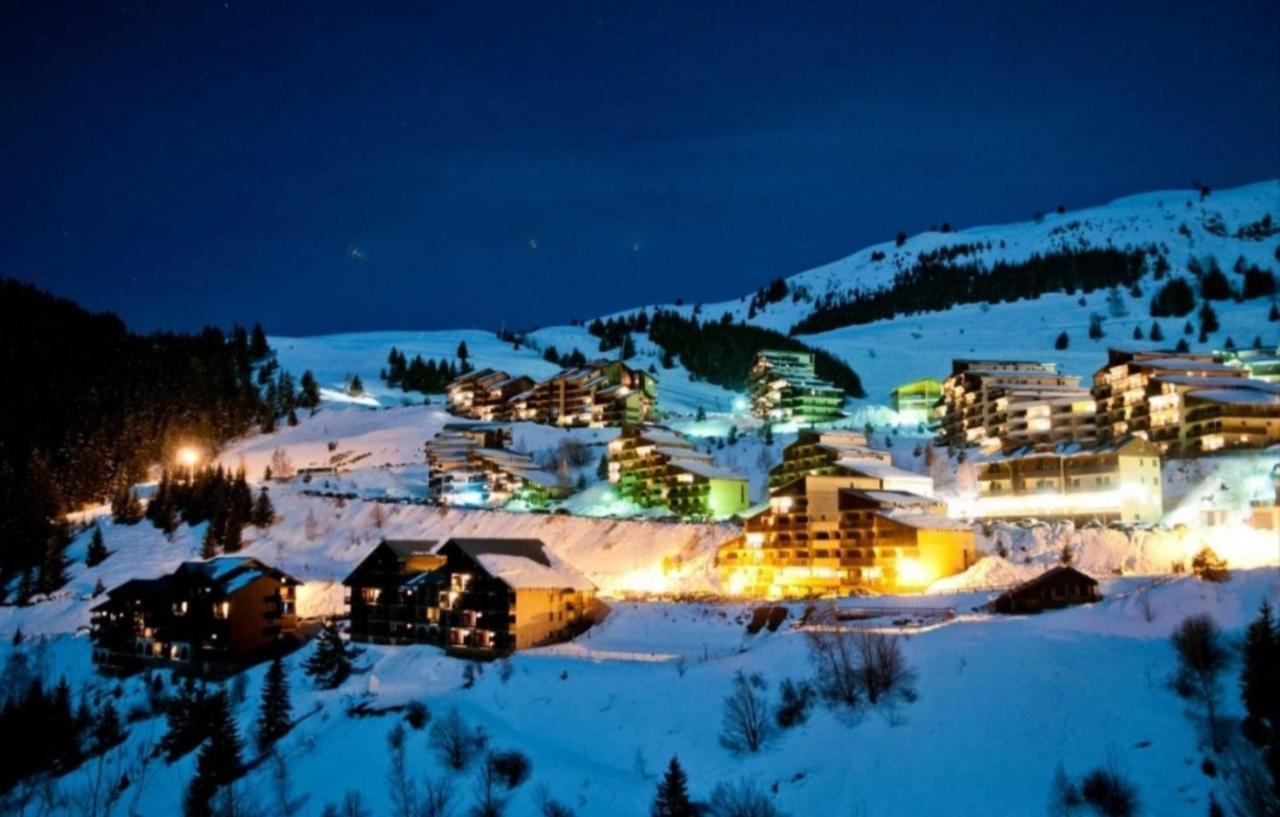 شقة Auris Les Gentianes Station Alpe Huez المظهر الخارجي الصورة