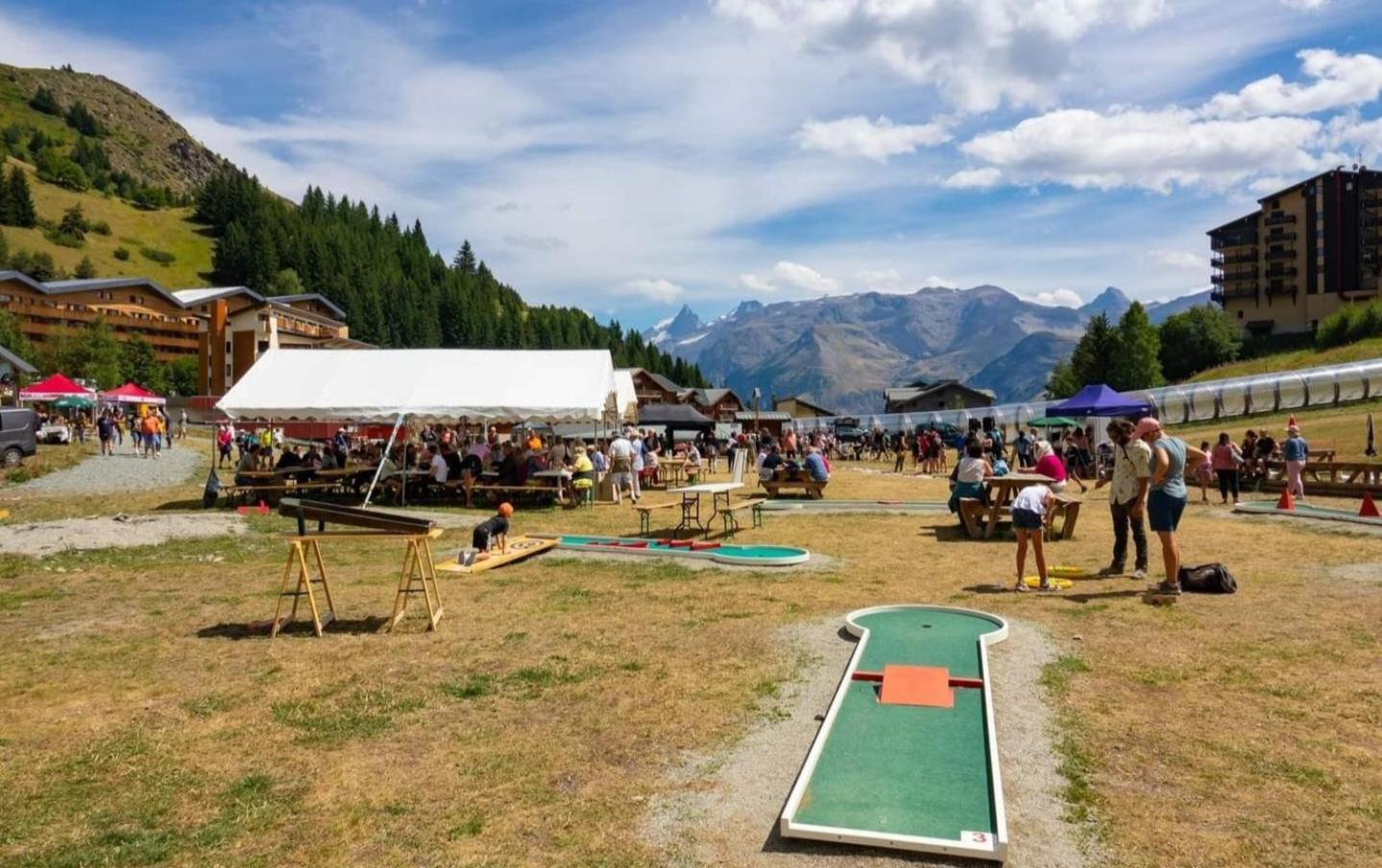 شقة Auris Les Gentianes Station Alpe Huez المظهر الخارجي الصورة